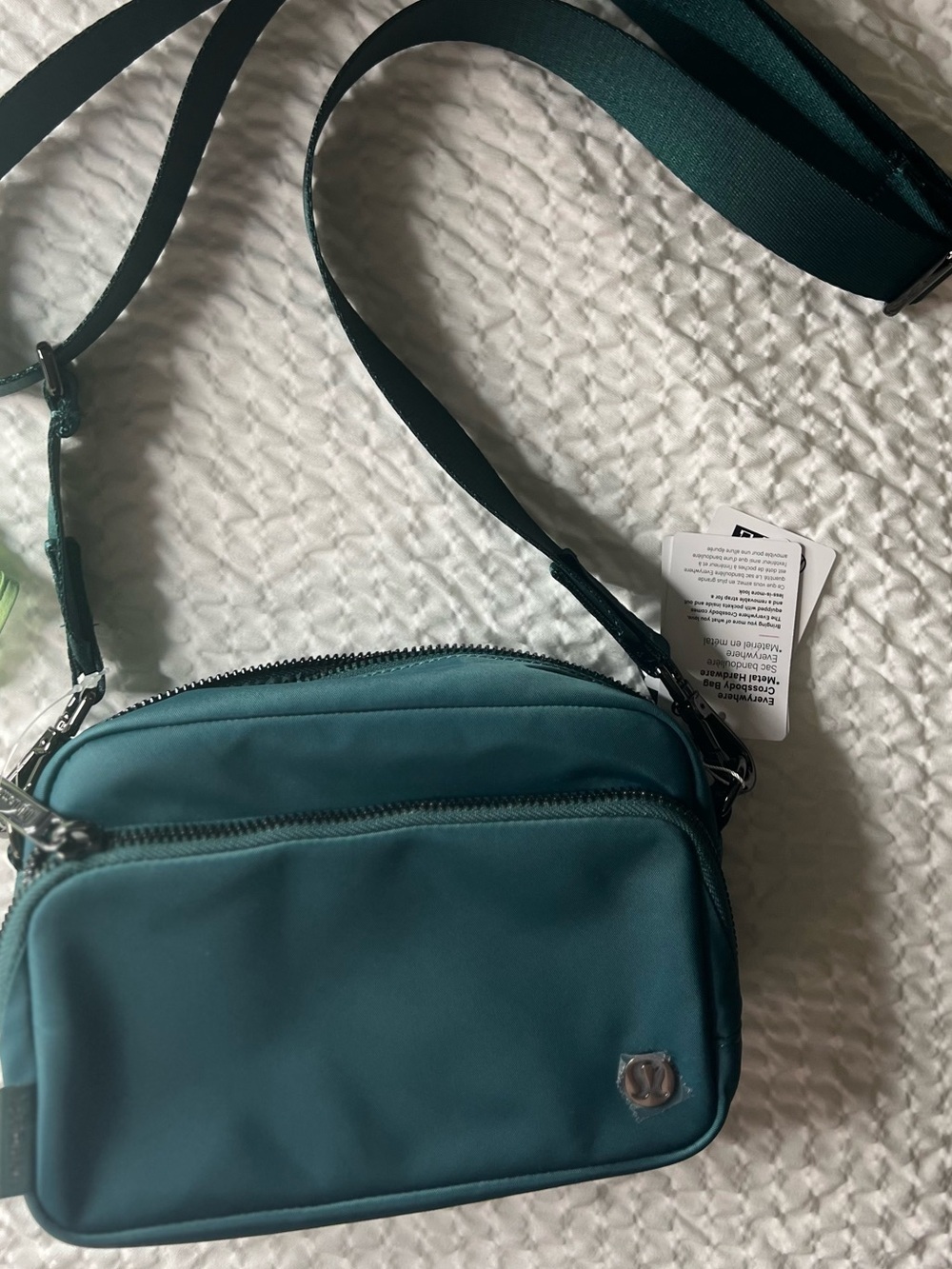 Lululemon Everywhere Crossbody Bag 2L Deep Marina Gunmetal